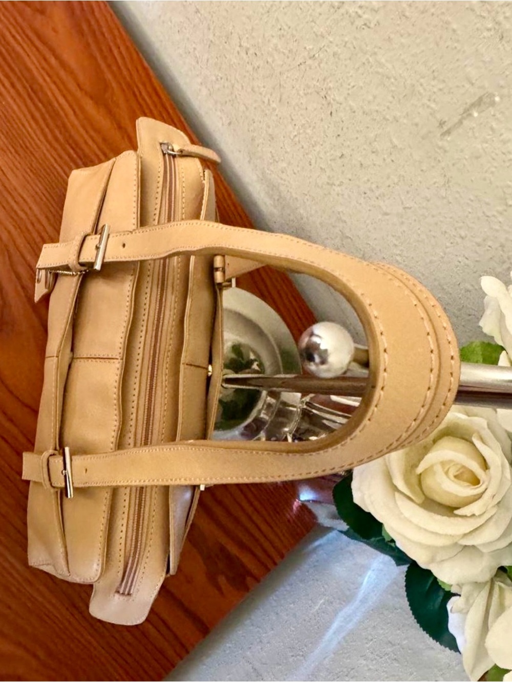 Etienne Aigner Vintage Tan Leather Shoulder Bag - Picture 5 of 6